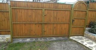 Купить распашные ворота деревянные Балашиха, цена от 2790 руб.